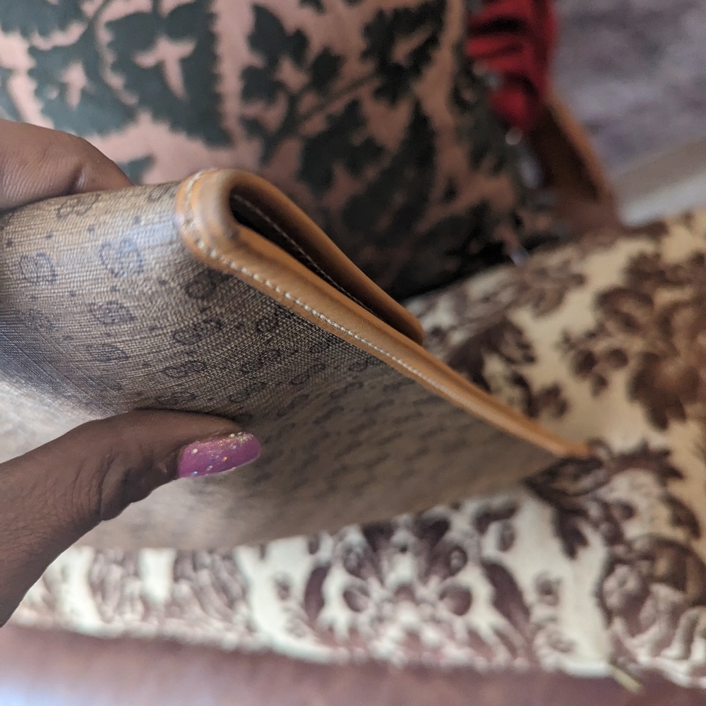 ✅GUC💯GUCCI MICRO GG VINTAGE DOCUMENT HOLDER - Picture 8 of 12